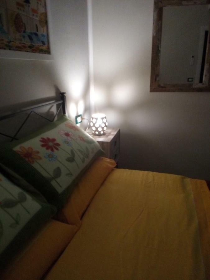 Case Vacanza Le Casette Santo Stefano di Camastra Bagian luar foto